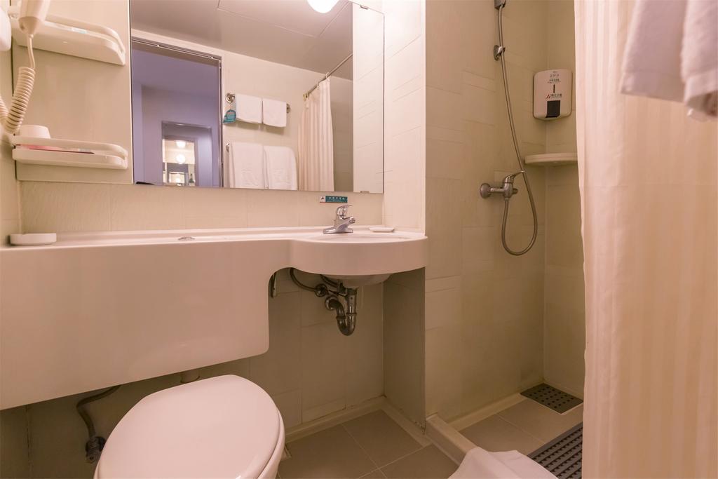 Jinjiang Inn - Shanghai Yixian Road Экстерьер фото